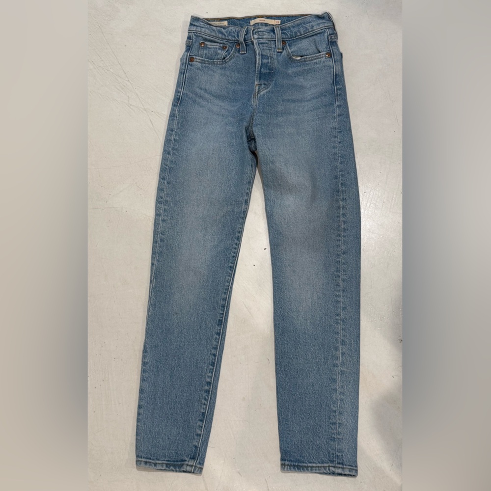 Levi's Light Wedgie Jeans